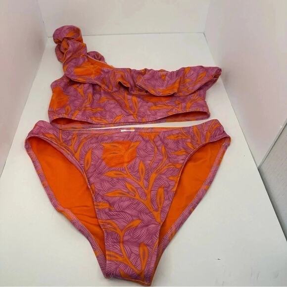 Liberty & Justice The Etu Bikini Ruffle top & bottom top is XL bottom XXL - Picture 4 of 7